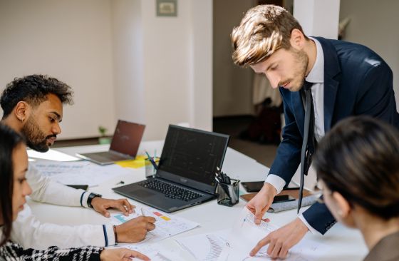 Datenanalyse im Team mit idgard